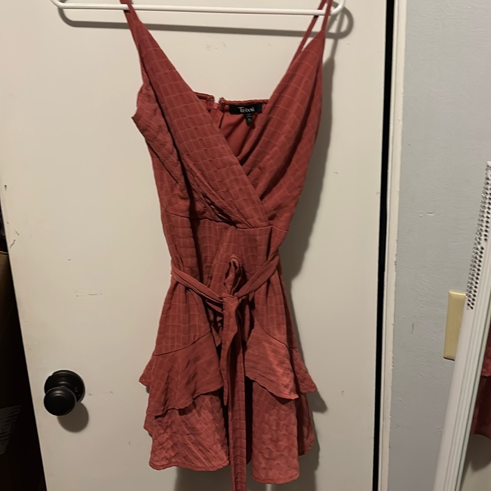 pink dress